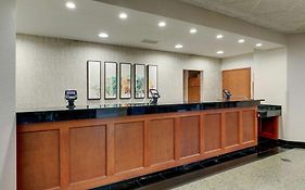 Drury Inn & Suites Birmingham Lakeshore Drive